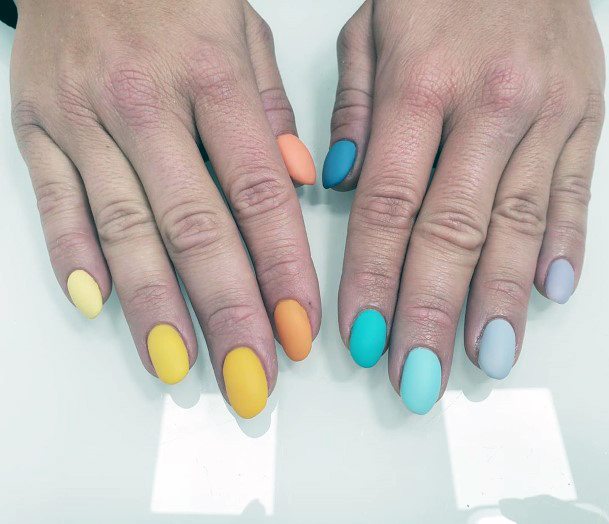 Multiple Colors Matted Nails