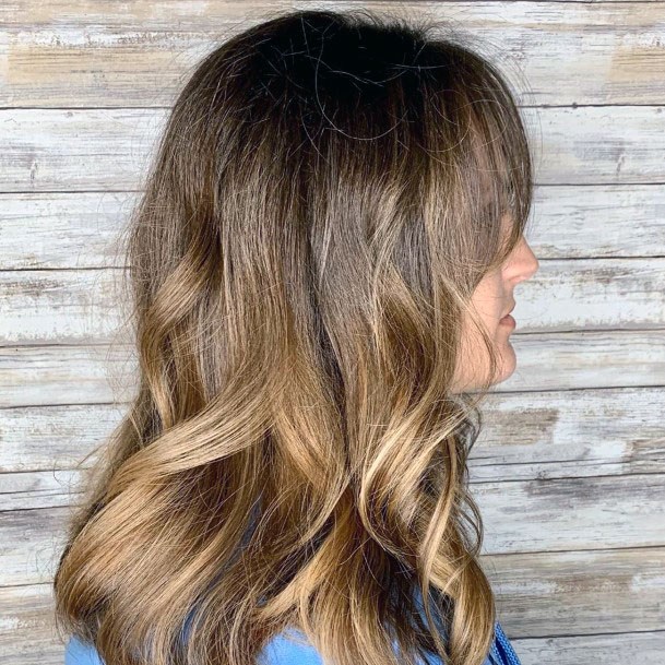 Natural Dark Rooted Dirty Blonde Shiny Ombre Hairstyles For Women