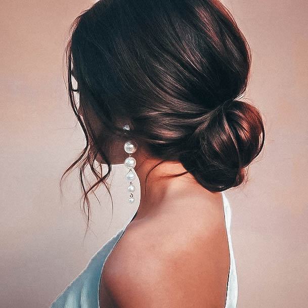 Neat Business Hairstyles On Female