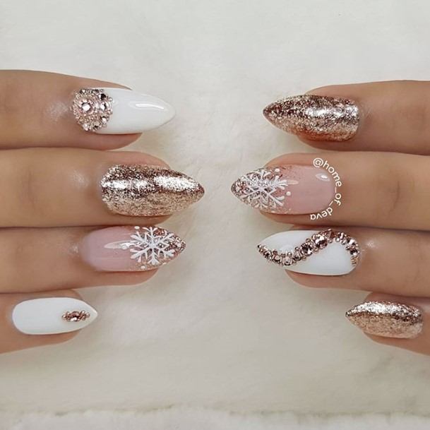 Neat Christmas Ombre Nail On Female
