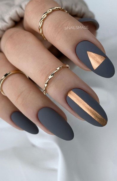 Neat Metallic Gold Nail On Female