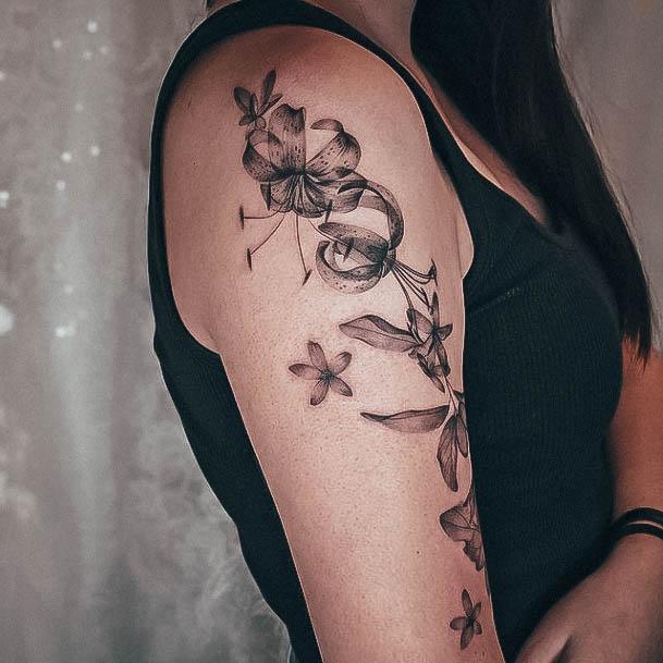 Nice Flower Shoulder Tattoos For Women