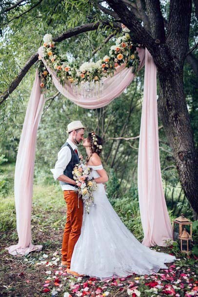 Nice Rose Decor Wedding Tree