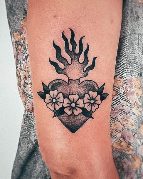 Nice Sacred Heart Tattoos For Women