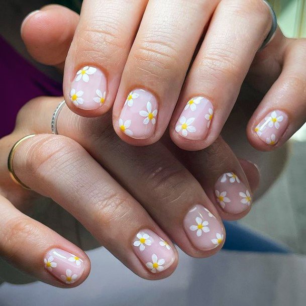 Nice Short Summer Nails For Women