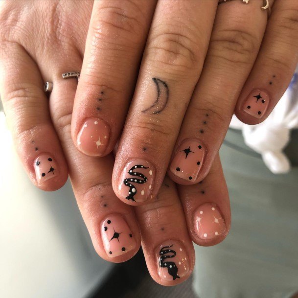 Nice Snake Nails For Women