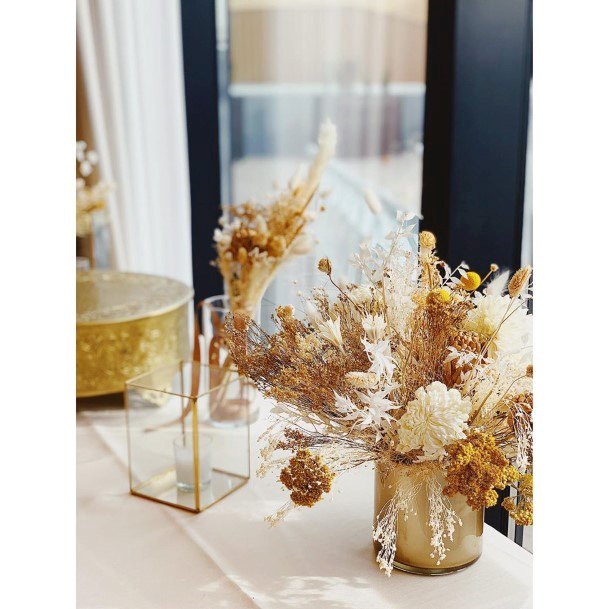 October Wedding Gorgeous Gold Yellow Flower Decoration Inspiration