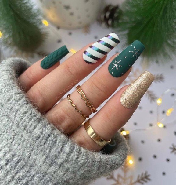Ornate Nails For Females Green