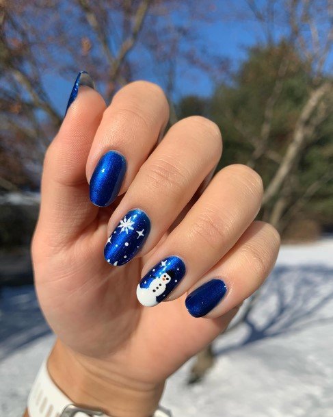 Ornate Nails For Females Snowman