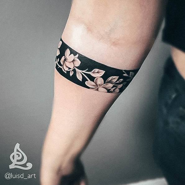 Ornate Tattoos For Females Armband