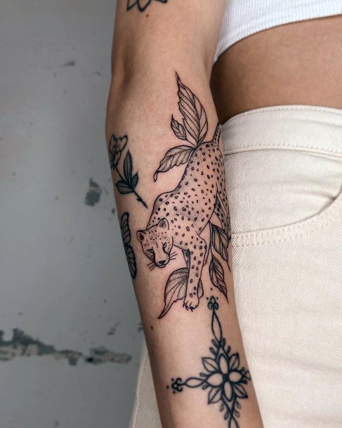 Ornate Tattoos For Females Cheetah