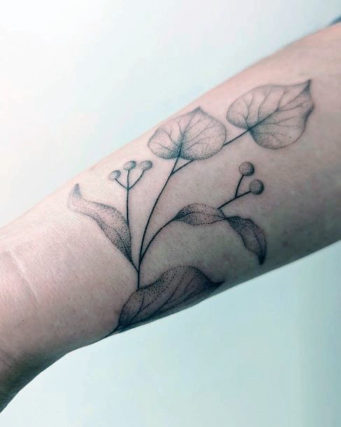 Ornate Tattoos For Females Leaf