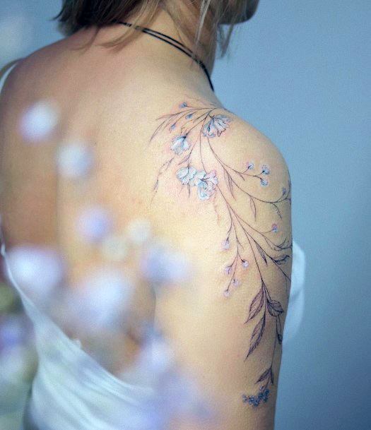 Ornate Tattoos For Females Wreath