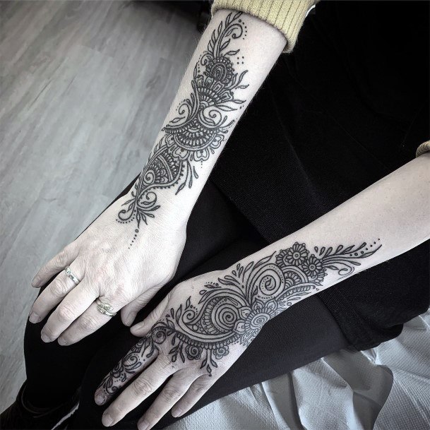 Paisley Womens Tattoo Designs