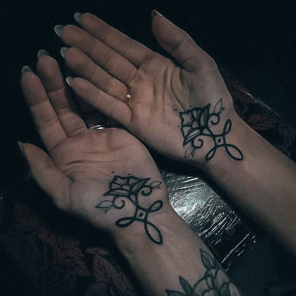 Palm Tattoo Feminine Designs