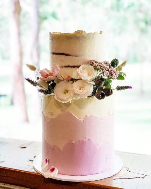 Pastel Shaded Country Wedding Cake