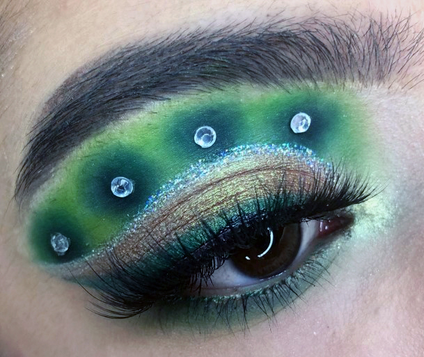 Peacock Art Green And Brown Eyeshadow Women