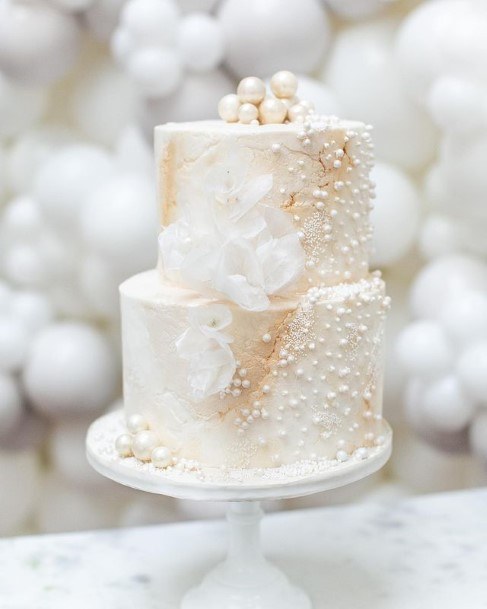 Pearl Beautiful Wedding Cake