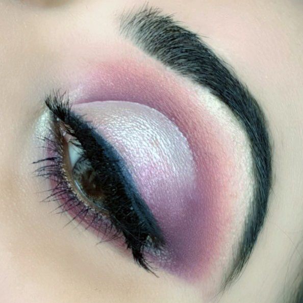 Pearl Pinkish Cool Eyeshadow Ideas Women