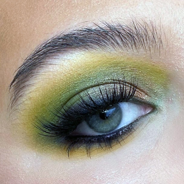 Pineapple Shaded Green And Yellow Eyeshadow Women