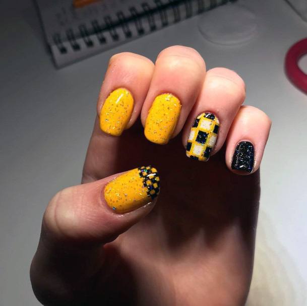 Pineapple Yellow Checkered Nails Women