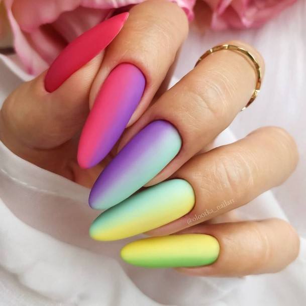 Pink Ombre Nails Feminine Ideas