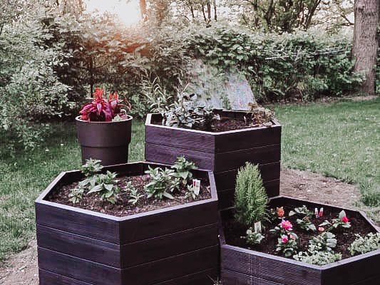 Plastic Above Ground Garden Planters