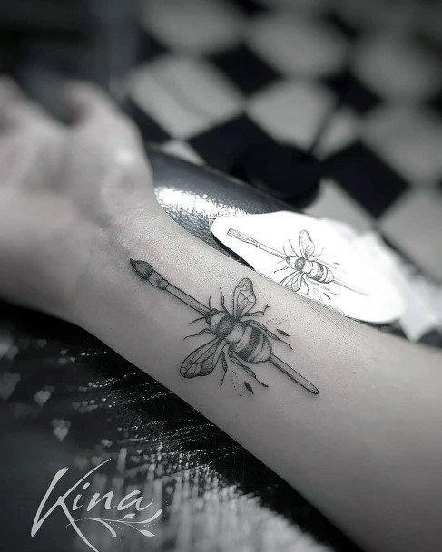 Poking Bee Tattoo For Women