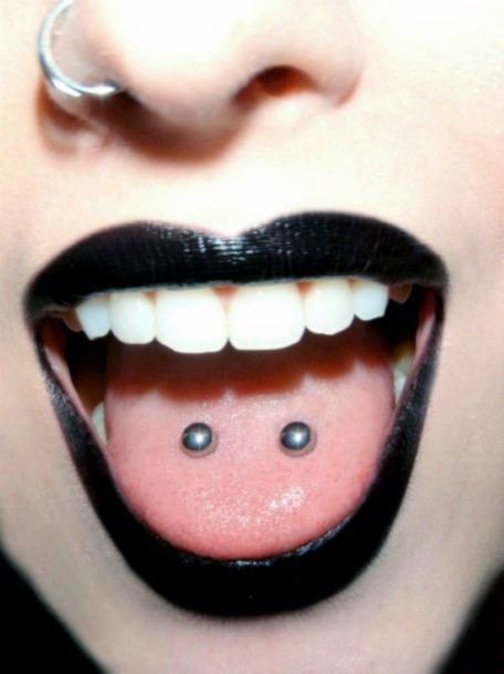 Popular And Sexy Double Tongue Piercing Scoop And Sleekshiny Silver Nose Ring Ideas For Women