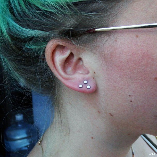 Popular Cute Triple Lobe Piercing Design Ideas For Girls