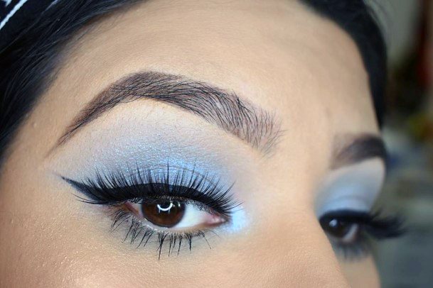 Powdery Grey Eyeshadow Women