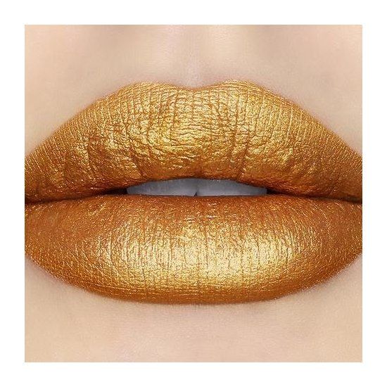 Precious Golden Lips Makeup Looks Women