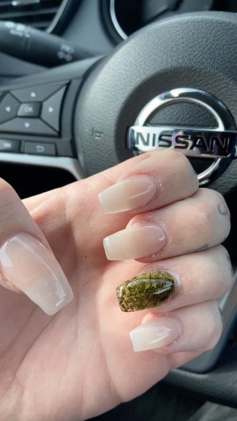 Pretty 420 Nails Women