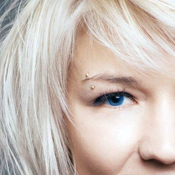 Pretty And Elegant Eye Brow Piercing Ideas For Girls