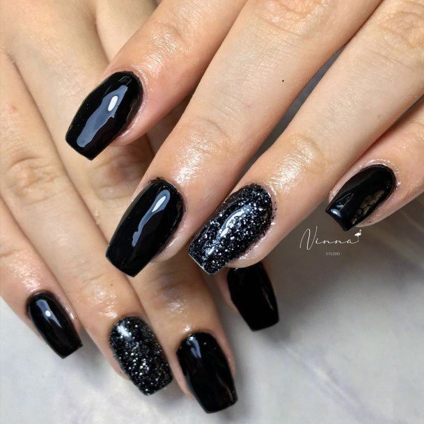 Pretty Black Dress Nails Women
