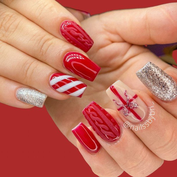 Pretty Christmas Gel Nails Women