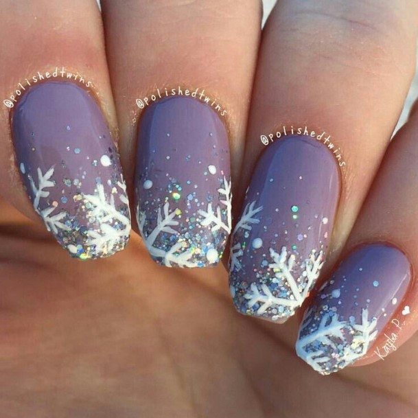Pretty Christmas Ombre Nails Women