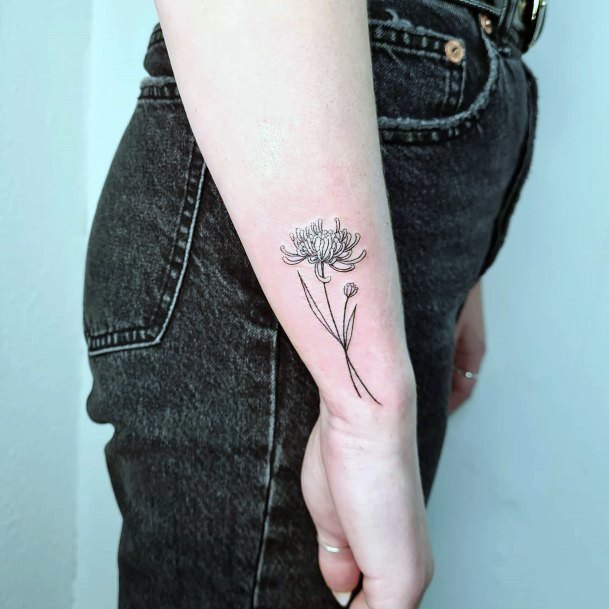 Pretty Chrysanthemum Tattoos Women