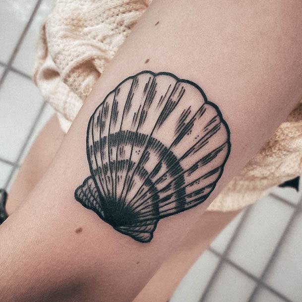 Pretty Clam Tattoos Women