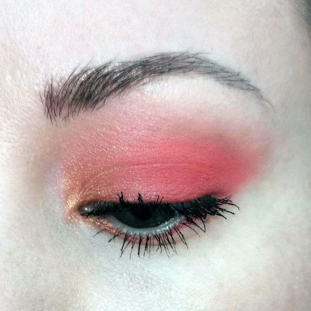 Pretty Coral Eyeshadow Women