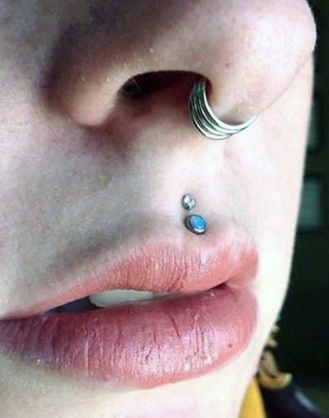 Pretty Double Medusa Philtrum Lip Piercing Design And Lovely Septum Piercing Idea For Women