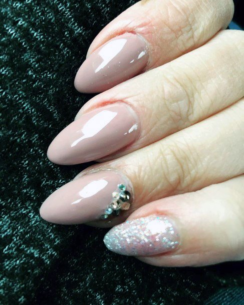 Pretty Fancy Nude Nail Art With Jewels