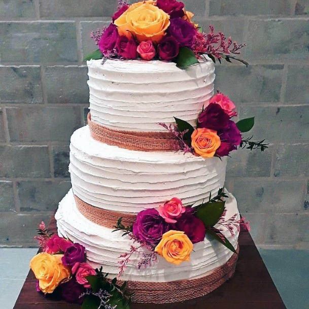 Pretty Florals And Burlap Bordered Cake Wedding Decor