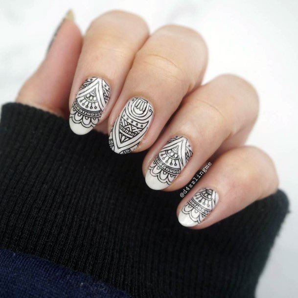 Pretty Henna Nails Women