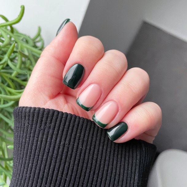 Pretty Hunter Green Nails Women