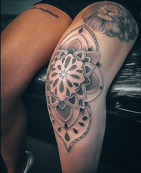 Pretty Knee Tattoos Women