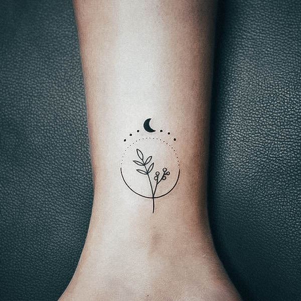 Pretty Minimalist Tattoos Women