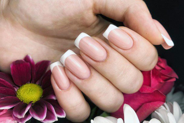 Pretty Natural Nail Ideas For Women