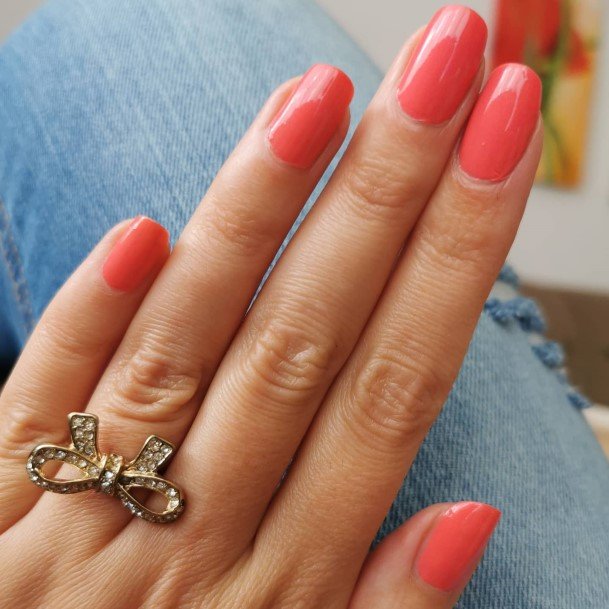 Pretty Peach And Pink Nails Women