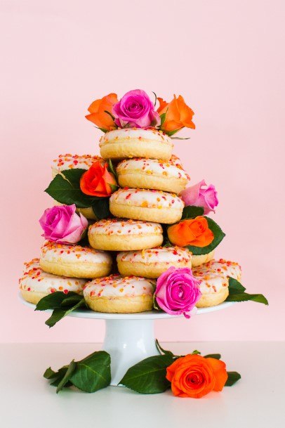 Pretty Roses And Donut Wedding Cake